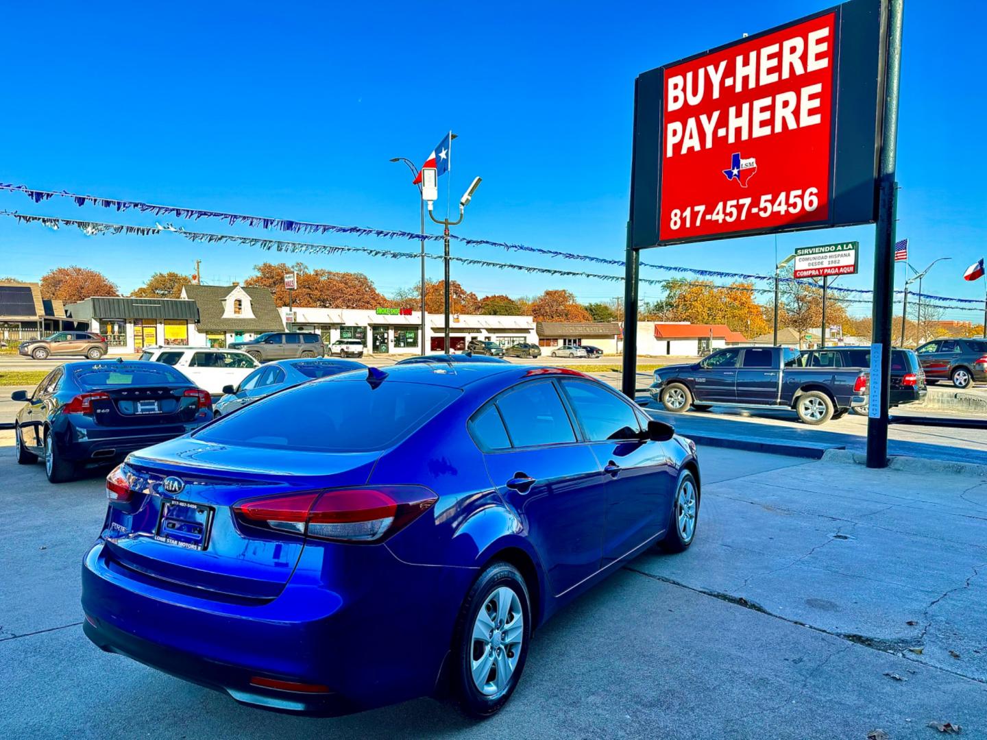 2018 BLUE KIA FORTE LX (3KPFK4A74JE) , located at 5900 E. Lancaster Ave., Fort Worth, TX, 76112, (817) 457-5456, 0.000000, 0.000000 - This is a 2018 KIA FORTE LX 4 DOOR SEDAN that is in excellent condition. There are no dents or scratches. The interior is clean with no rips or tears or stains. All power windows, door locks and seats. Ice cold AC for those hot Texas summer days. It is equipped with a CD player, AM/FM radio, AUX por - Photo#6